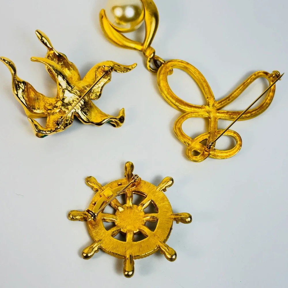 Vintage Brooch Pin Lot Multicolor Huge Gold Nautical Flower Statement